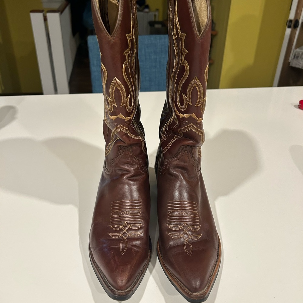 Justin Cowboy Boots